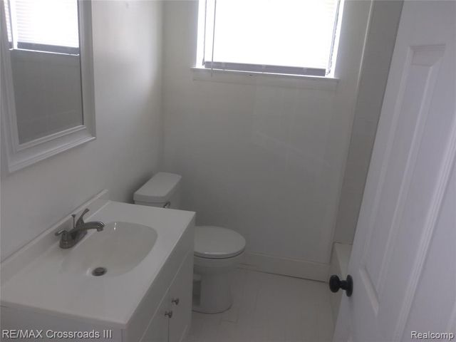 672 Nash Avenue, Ypsilanti, MI 48198