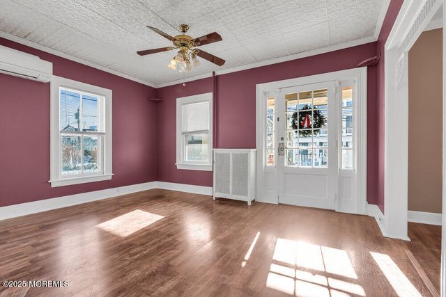 31 Embury Avenue, Ocean Grove, NJ 07756