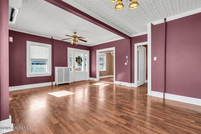 31 Embury Avenue, Ocean Grove, NJ 07756