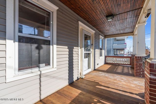 31 Embury Avenue, Ocean Grove, NJ 07756