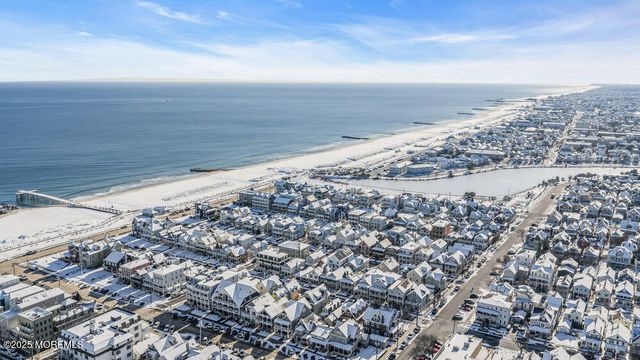 31 Embury Avenue, Ocean Grove, NJ 07756