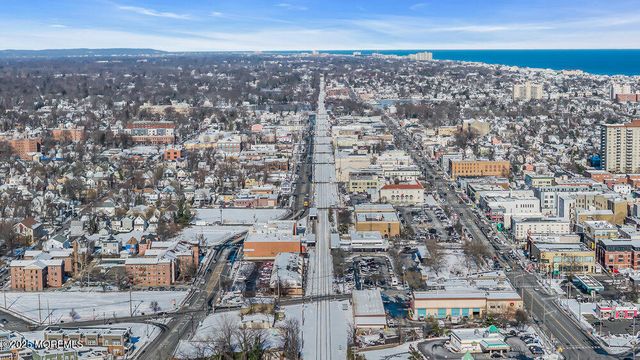 31 Embury Avenue, Ocean Grove, NJ 07756