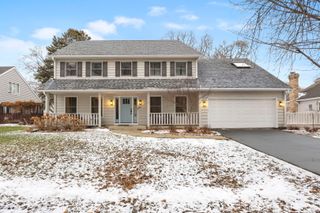625 Buttonwood Circle, Naperville, IL 60540