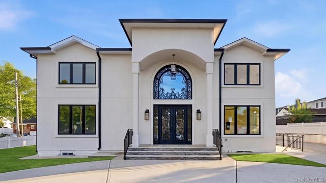 51 Sobro Avenue, Valley Stream, NY 11580