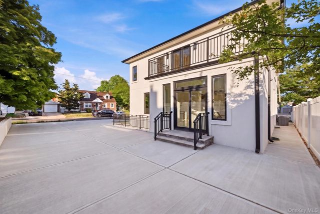 51 Sobro Avenue, Valley Stream, NY 11580