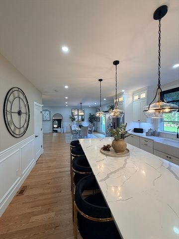 6 Rivendell Ln, Millis, MA 02054