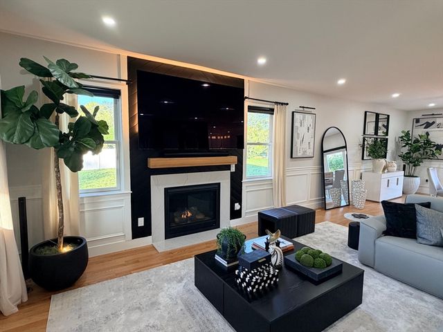 6 Rivendell Ln, Millis, MA 02054
