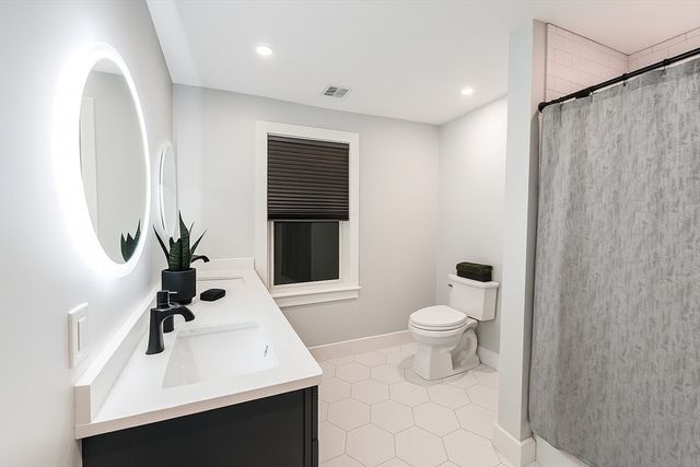 6 Rivendell Ln, Millis, MA 02054