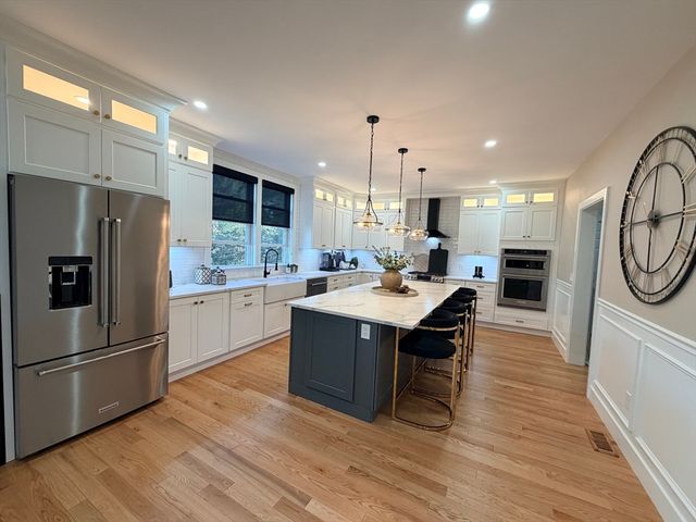 6 Rivendell Ln, Millis, MA 02054