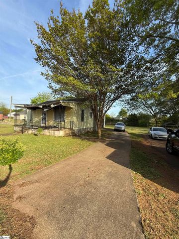 23 Earnhardt Street, Greenville, SC 29609