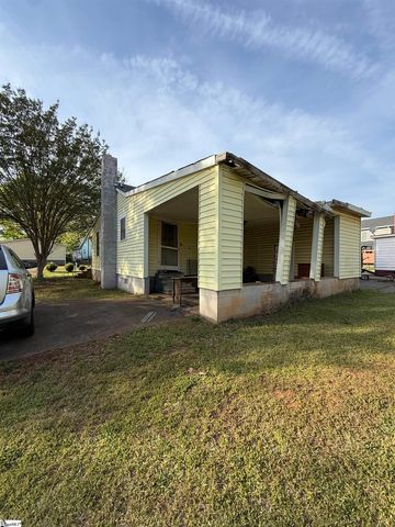 23 Earnhardt Street, Greenville, SC 29609