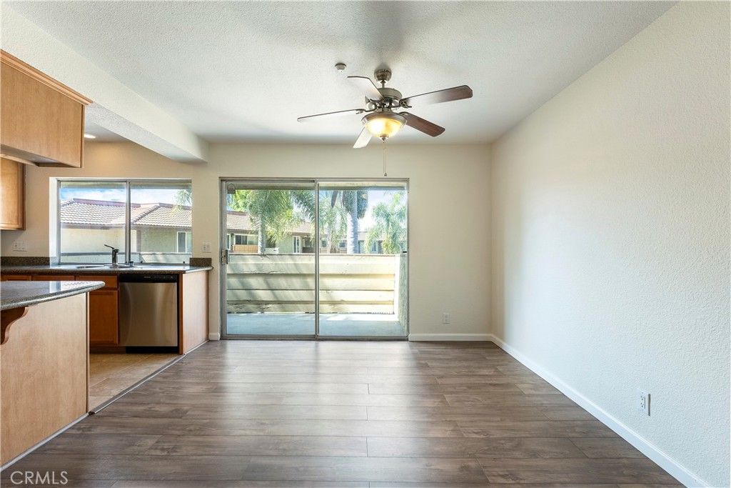 Image 6 of property listing at 615 Fredricks 104, Oceanside, CA 92058
