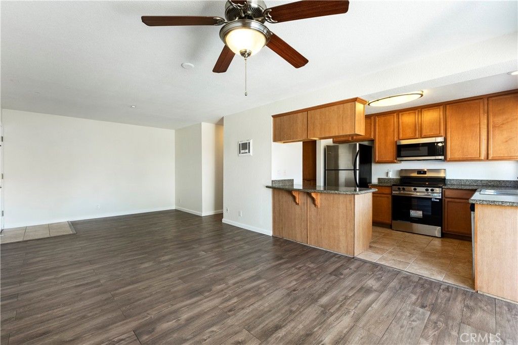 Image 7 of property listing at 615 Fredricks 104, Oceanside, CA 92058