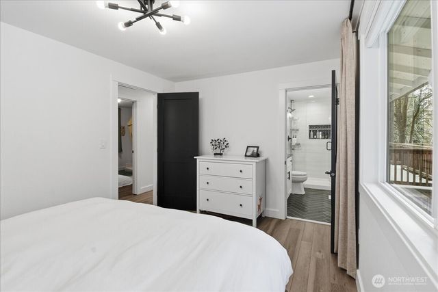 23018 35th Avenue W, Brier, WA 98036