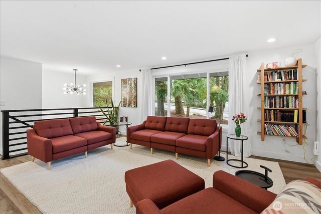 23018 35th Avenue W, Brier, WA 98036