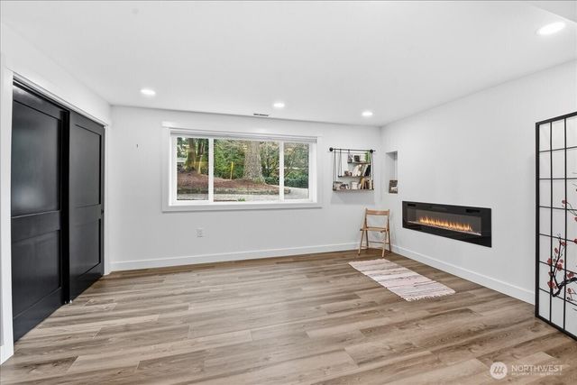 23018 35th Avenue W, Brier, WA 98036