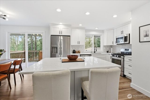 23018 35th Avenue W, Brier, WA 98036