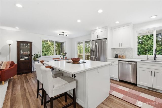 23018 35th Avenue W, Brier, WA 98036