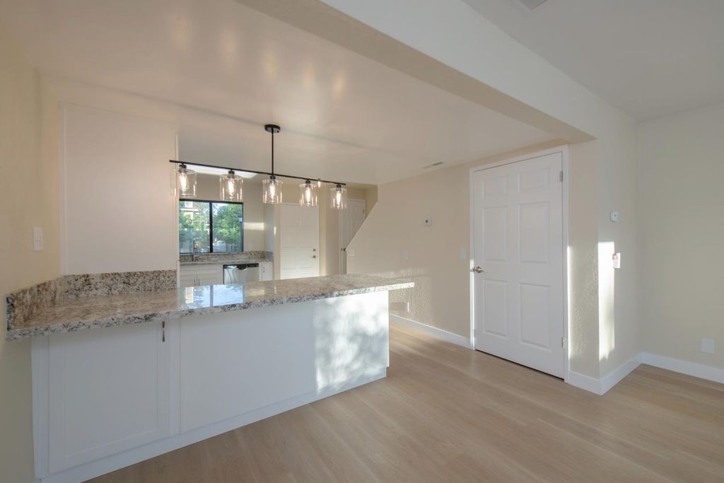 Image 11 of property listing at 4885 N Backer Avenue # 151, Fresno, CA 93726