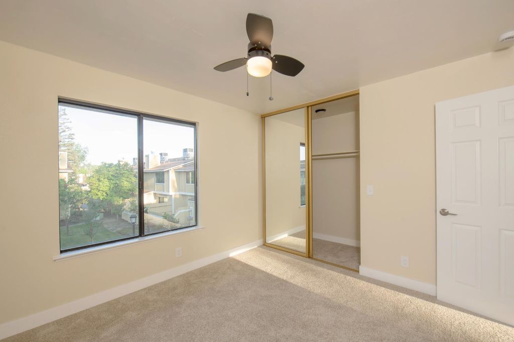 Image 17 of property listing at 4885 N Backer Avenue # 151, Fresno, CA 93726