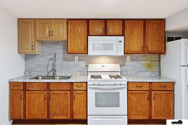 5600 L Street, Lincoln, NE 68510