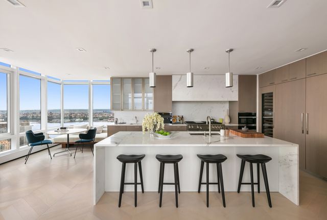 200 AMSTERDAM Avenue PH2, New York City, NY 10024