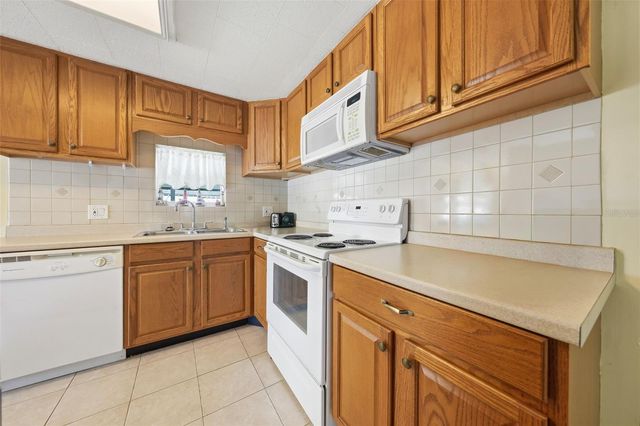 34117 HODGES ROAD, Leesburg, FL 34788