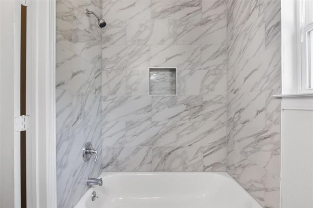 4313 Harrisburg Boulevard 5, Houston, TX 77003