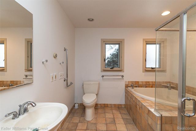 3510 W Orchard Drive, Lapeer, MI 48455