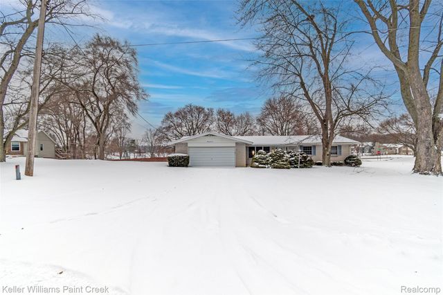3510 W Orchard Drive, Lapeer, MI 48455