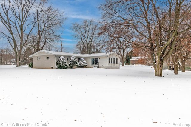 3510 W Orchard Drive, Lapeer, MI 48455