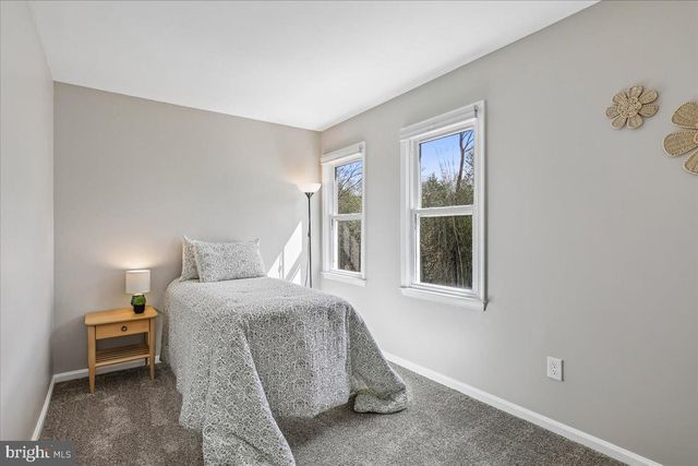 4743 SHADOW WOODS CT, Dumfries, VA 22025