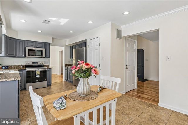 4743 SHADOW WOODS CT, Dumfries, VA 22025