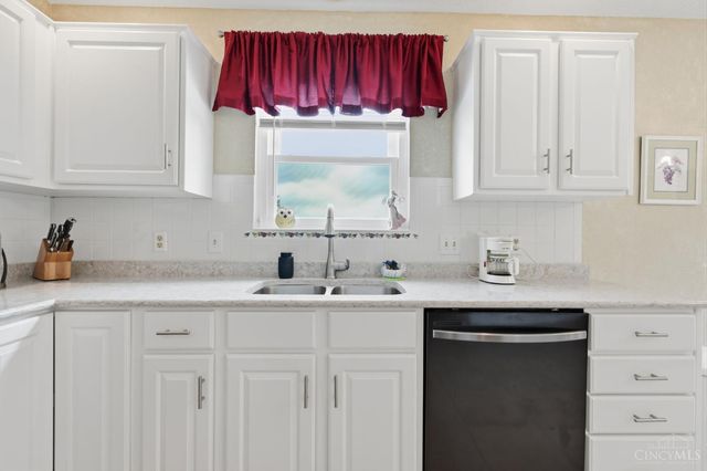 5668 Indian Hill Court, Fairfield Twp, OH 45011