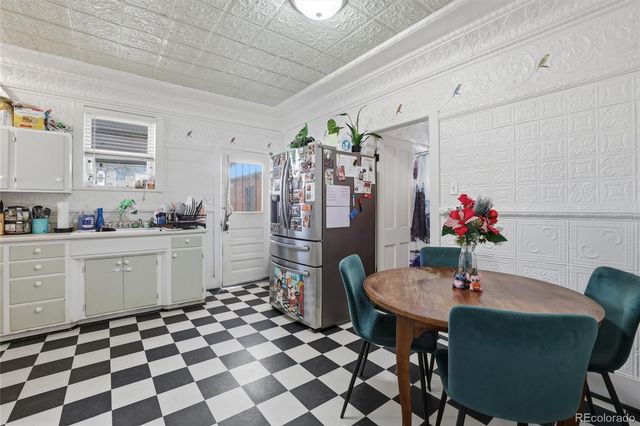 2930 W Pikes Peak Avenue, Colorado Springs, CO 80904