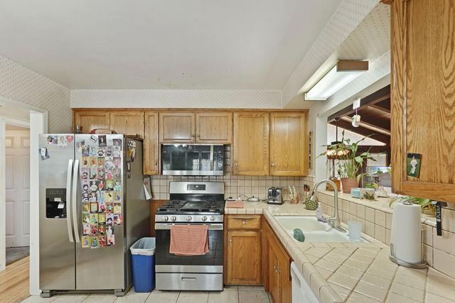 715 El Dorado Ave, Lodi, CA 95240