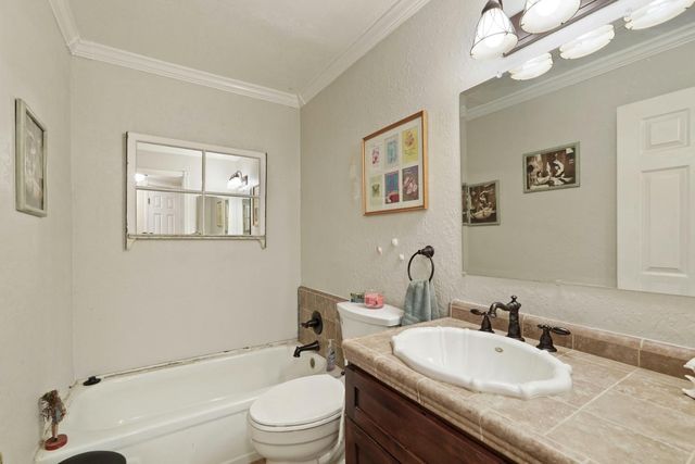 715 El Dorado Ave, Lodi, CA 95240