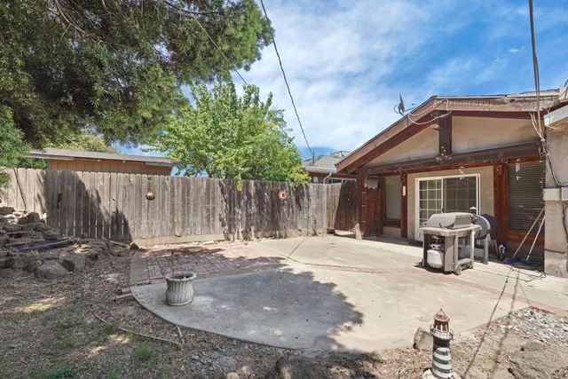 715 El Dorado Ave, Lodi, CA 95240