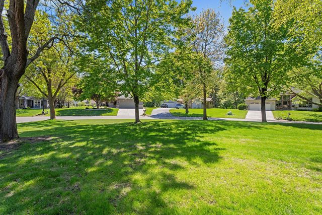 13063 Arrowhead Street NW, Coon Rapids, MN 55448