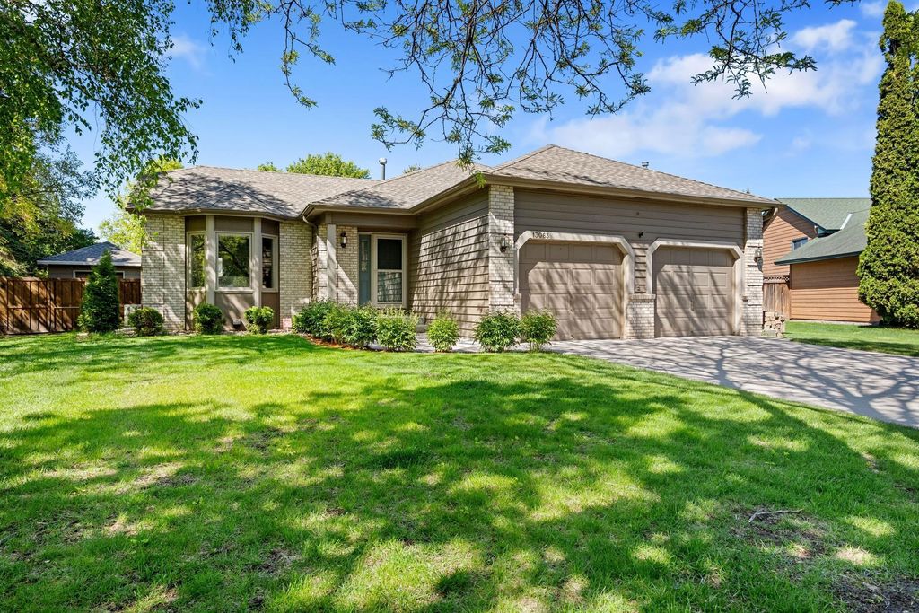 13063 Arrowhead Street NW, Coon Rapids, MN 55448