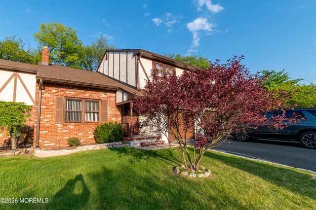 8 Winsor Court 2808, Sayreville, NJ 08872