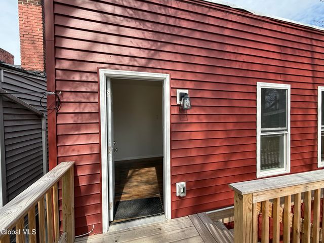 346 Madison Avenue 3, Albany, NY 12210