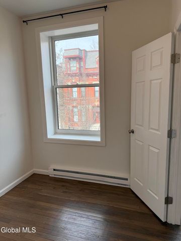 346 Madison Avenue 3, Albany, NY 12210