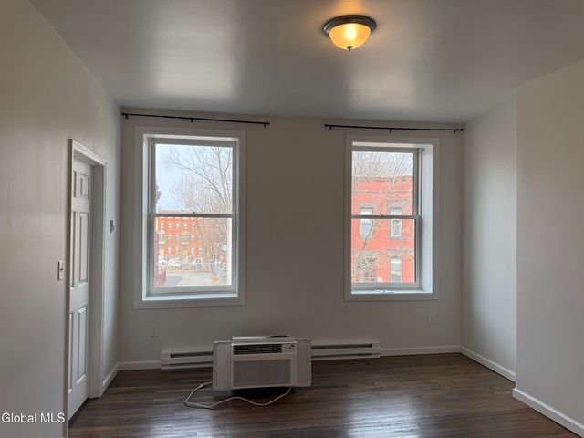 346 Madison Avenue 3, Albany, NY 12210