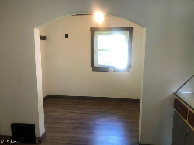1209 Roslyn Avenue SW, Canton, OH 44710