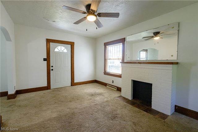 1209 Roslyn Avenue SW, Canton, OH 44710