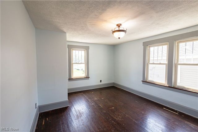 1209 Roslyn Avenue SW, Canton, OH 44710