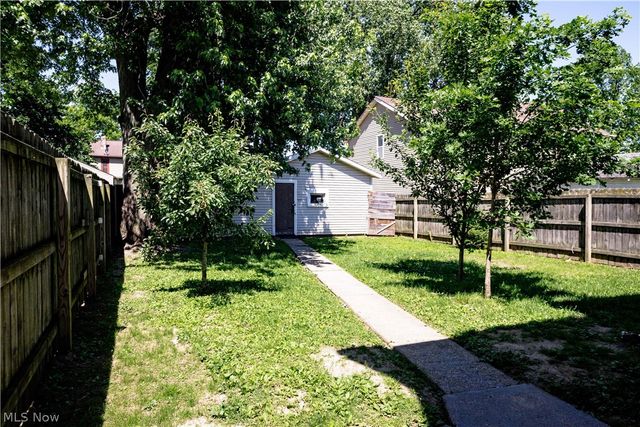 1209 Roslyn Avenue SW, Canton, OH 44710