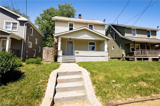 1209 Roslyn Avenue SW, Canton, OH 44710