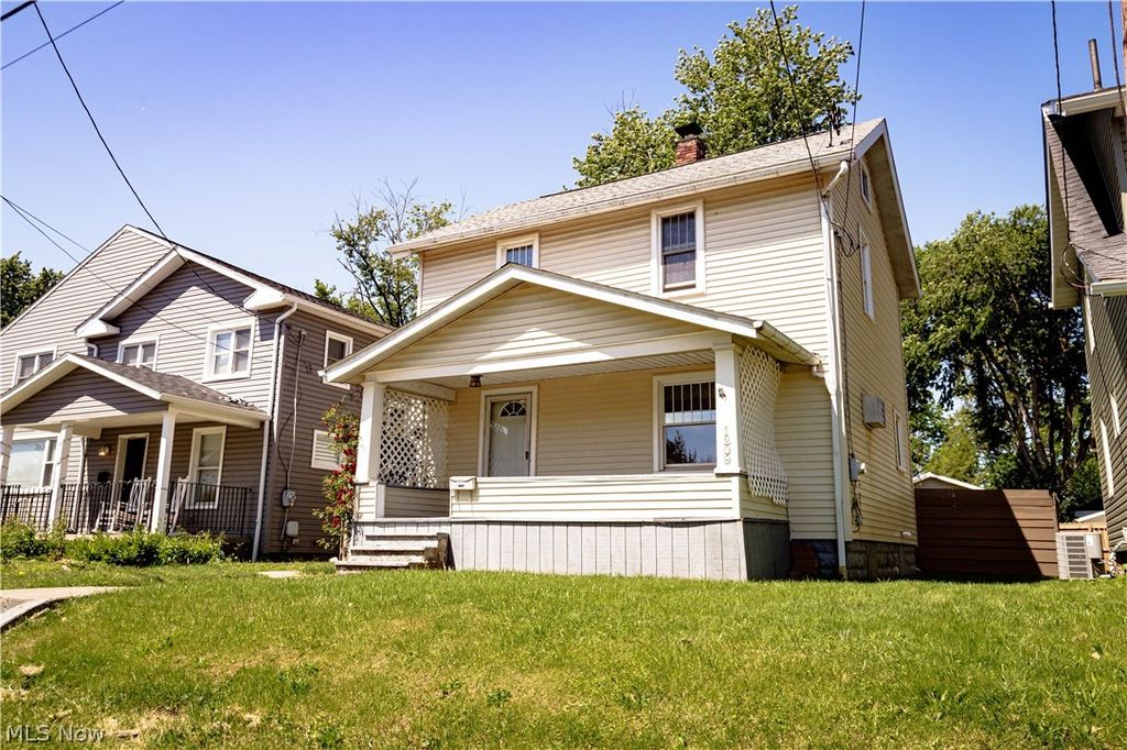 1209 Roslyn Avenue SW, Canton, OH 44710